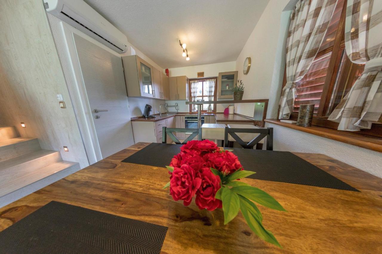 Casa Dellˇ Amore Villa Bihac Bagian luar foto